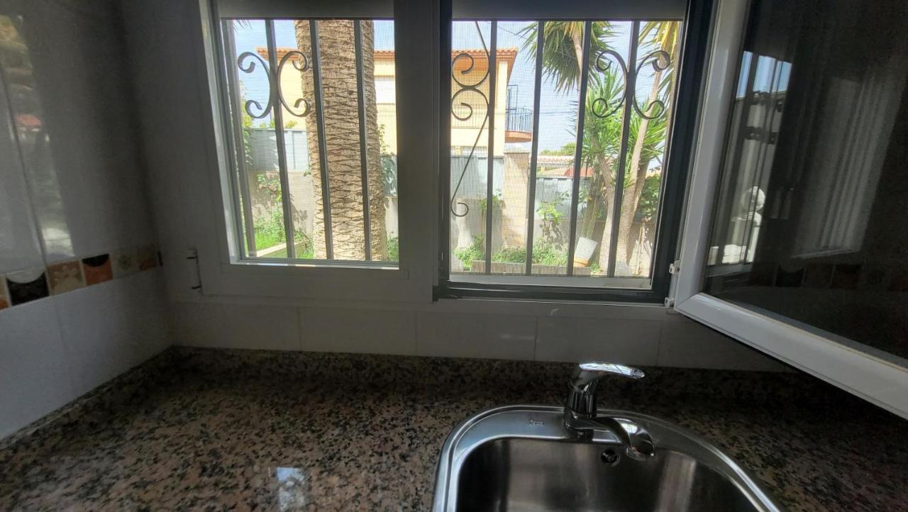 Casita De Invitados En Otura Exterior photo